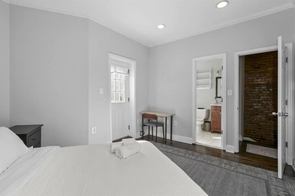 Capitol Hill Stay Like No Other Washington Bagian luar foto